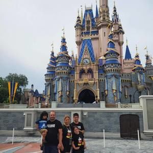 Meet your Posher, Lorena